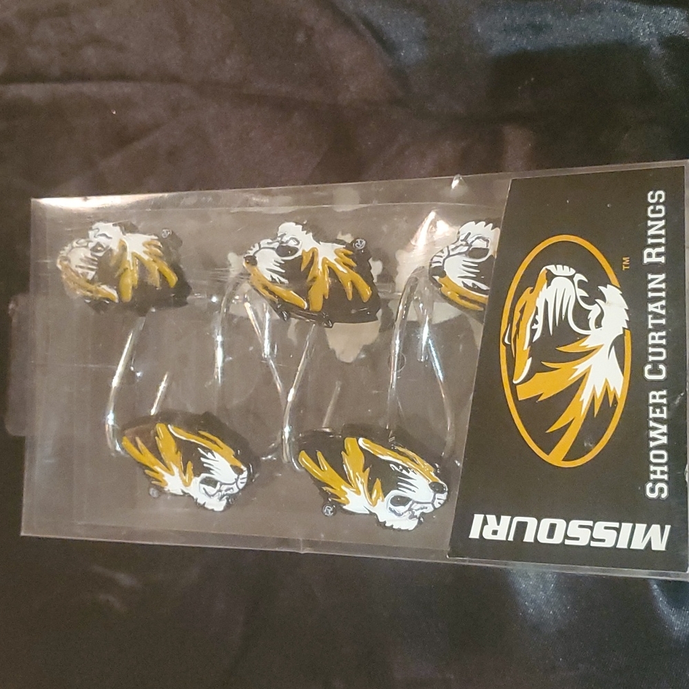 Missouri Shower curtain hooks